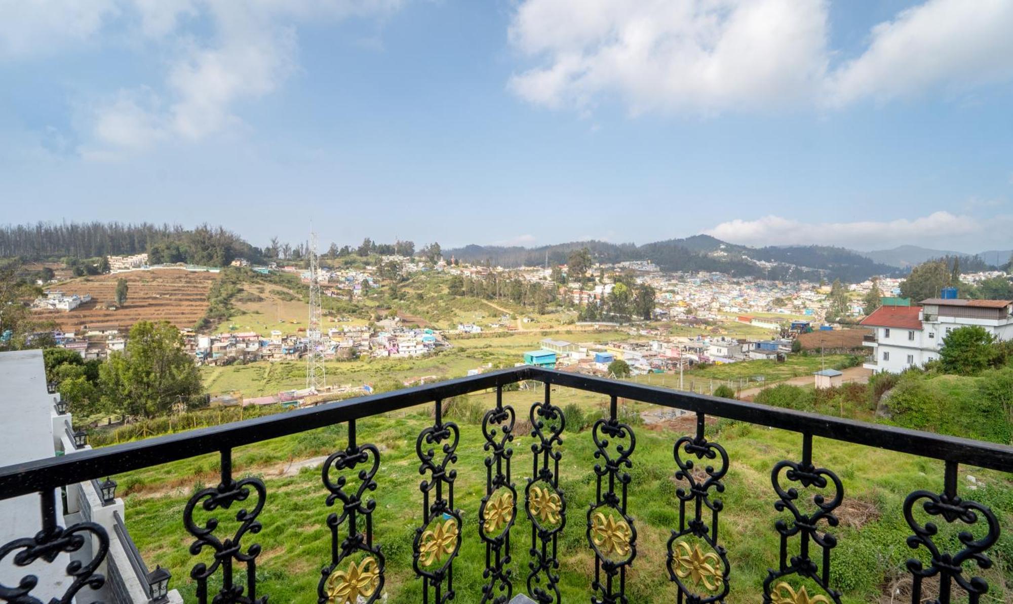 Treebo Skydale Premium Suites, 1500 Mtrs From Ooty Lake Exterior photo